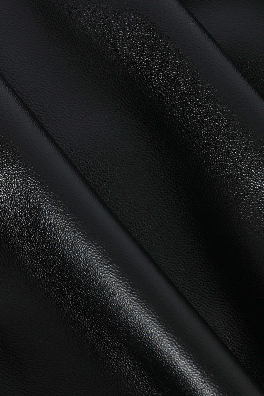 Edwina | Figurbetonter Kunstleder-Midirock mit asymmetrischer Wickeloptik