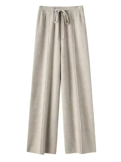 ELVINA – DIE STRICKHOSE MIT WEITEM BEIN FÜR STILVOLLE GEMÜTLICHKEIT