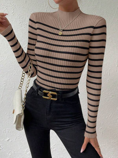 Hilda | Gestreiftes Musterpullover Mit Aufrechter Hals