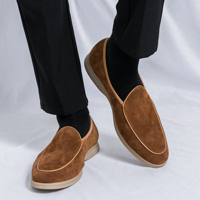 Corwin | Klassische Wildleder Slipper für zeitlosen Komfort und Stil