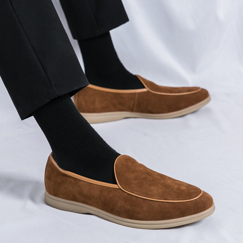 Corwin | Klassische Wildleder Slipper für zeitlosen Komfort und Stil