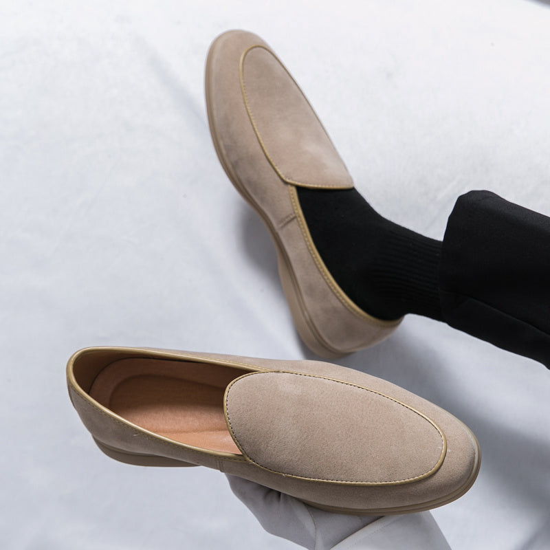 Corwin | Klassische Wildleder Slipper für zeitlosen Komfort und Stil