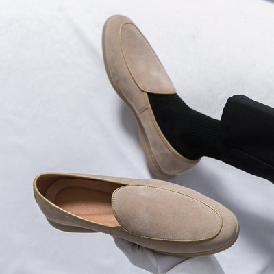 Corwin | Klassische Wildleder Slipper für zeitlosen Komfort und Stil