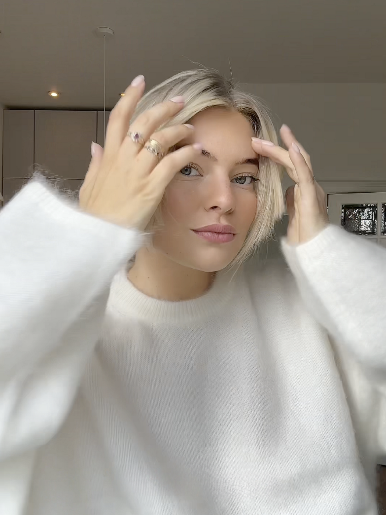 Junge Mode - Bequemer Pullover mit Rundhalsausschnitt