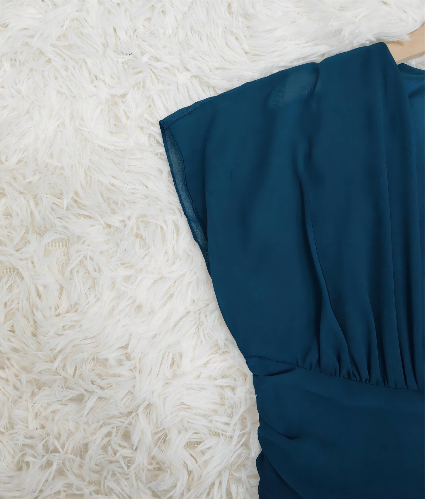 Wiktoria - Zeitloses Damenkleid