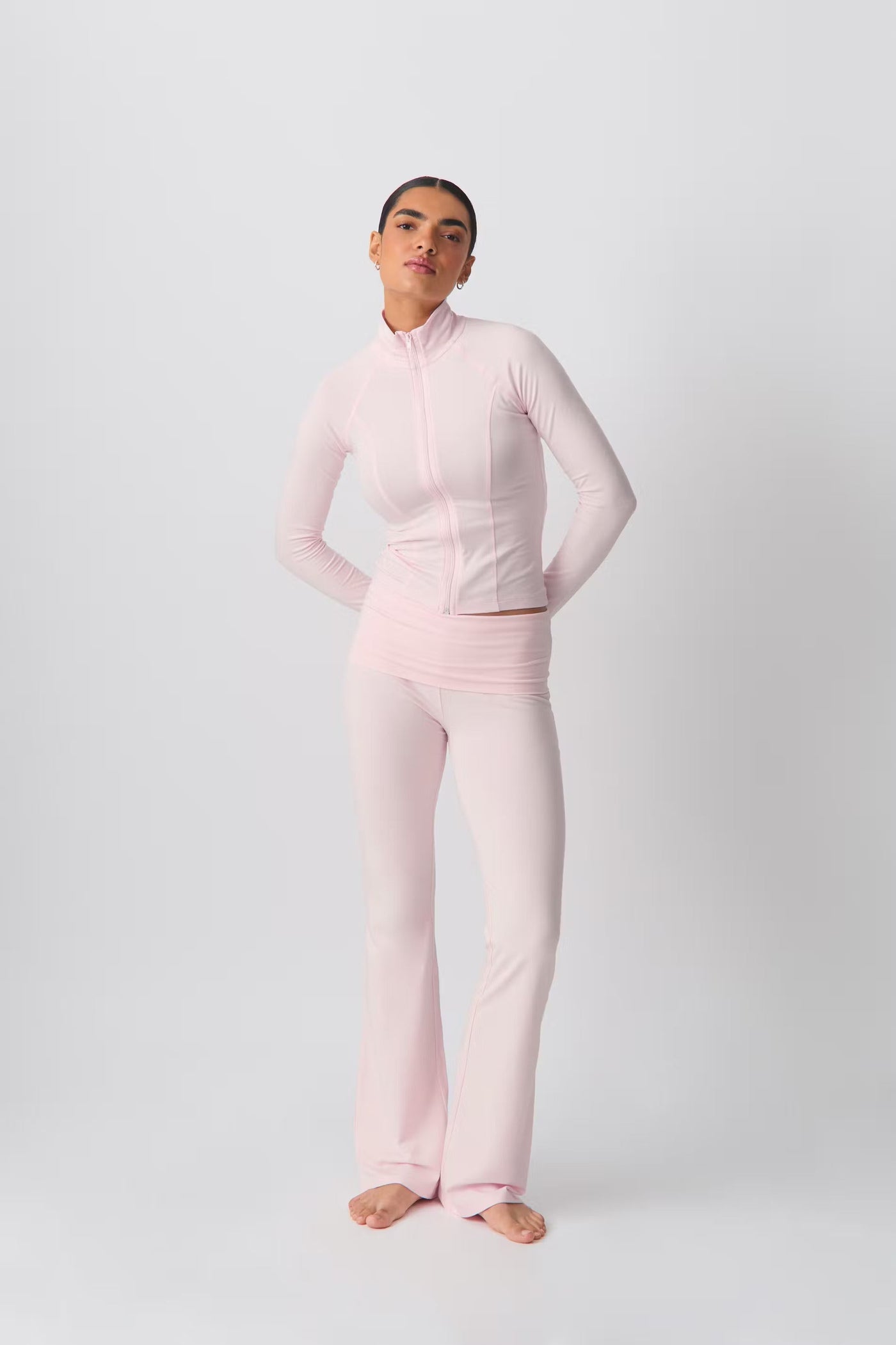 Nina | Zartes Rosa Outfit