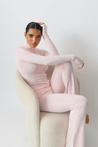 Nina | Zartes Rosa Outfit