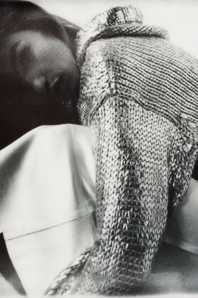 Verena | Kapuzenpullover in Silber mit Strickfolie