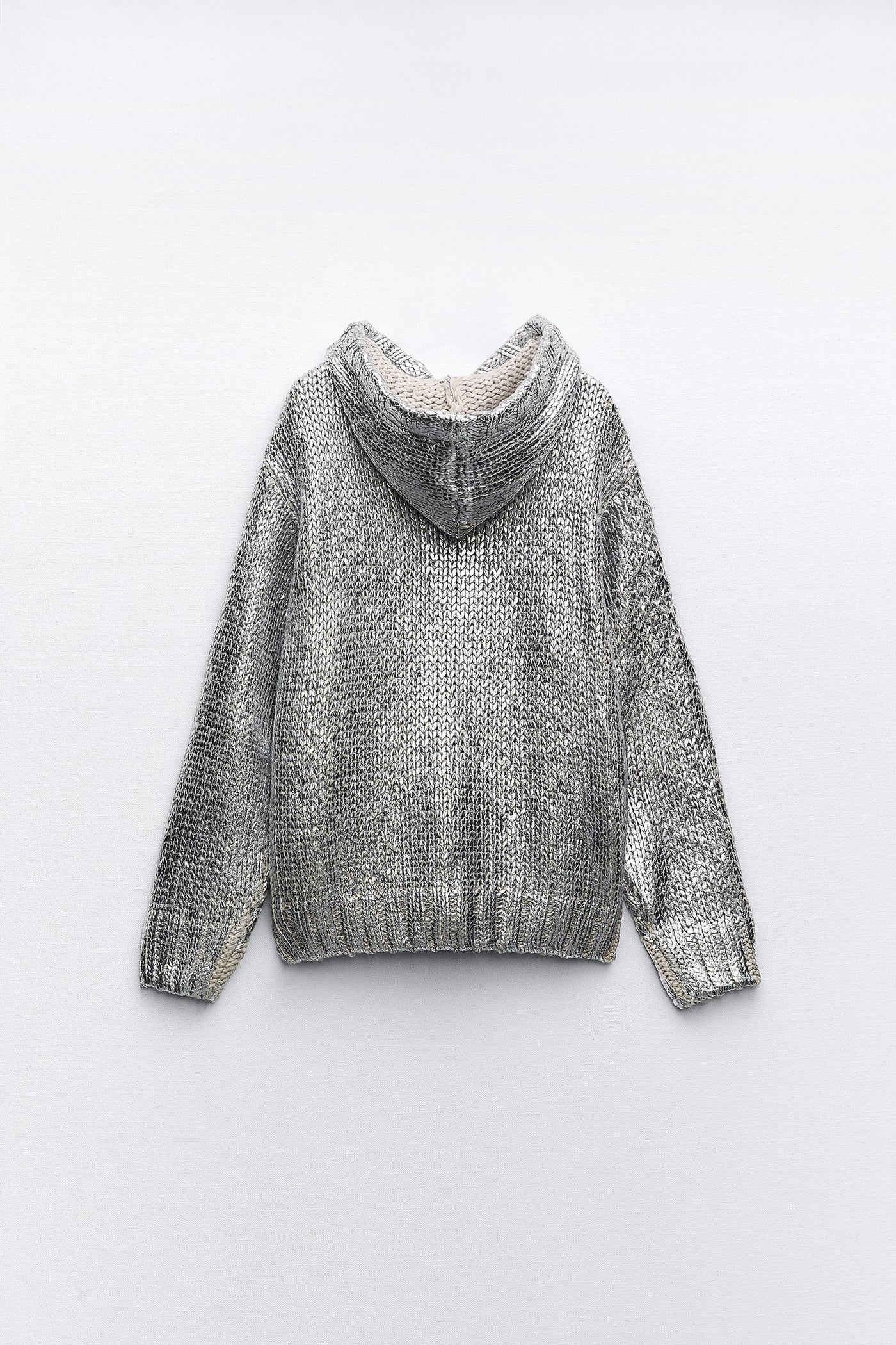 Verena | Kapuzenpullover in Silber mit Strickfolie