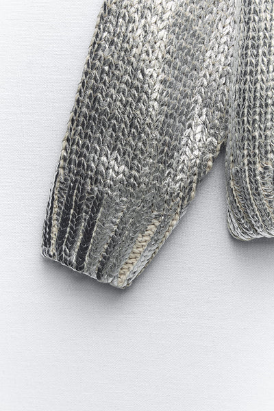 Verena | Kapuzenpullover in Silber mit Strickfolie