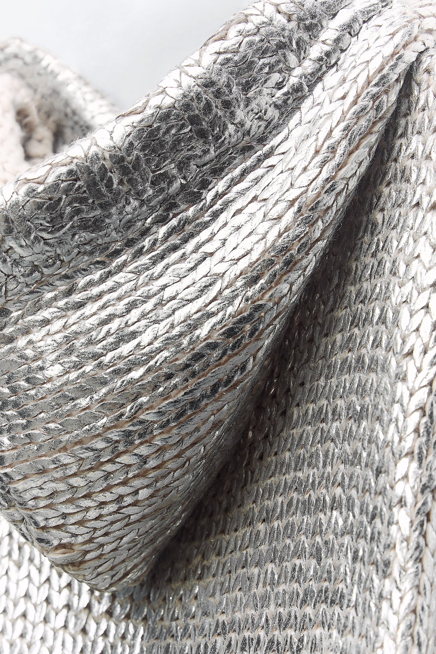 Verena | Kapuzenpullover in Silber mit Strickfolie