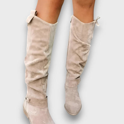 Leontine – Kniehohe Stiefel mit samtigem Charme