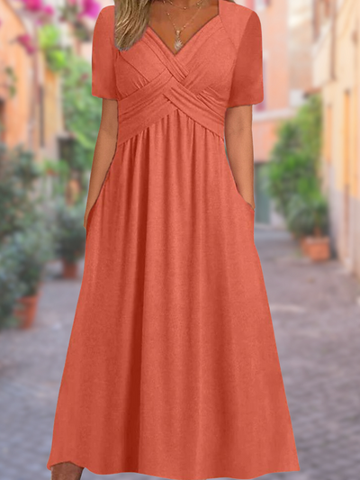 Juni | Klassisches und stilvolles Sommerkleid