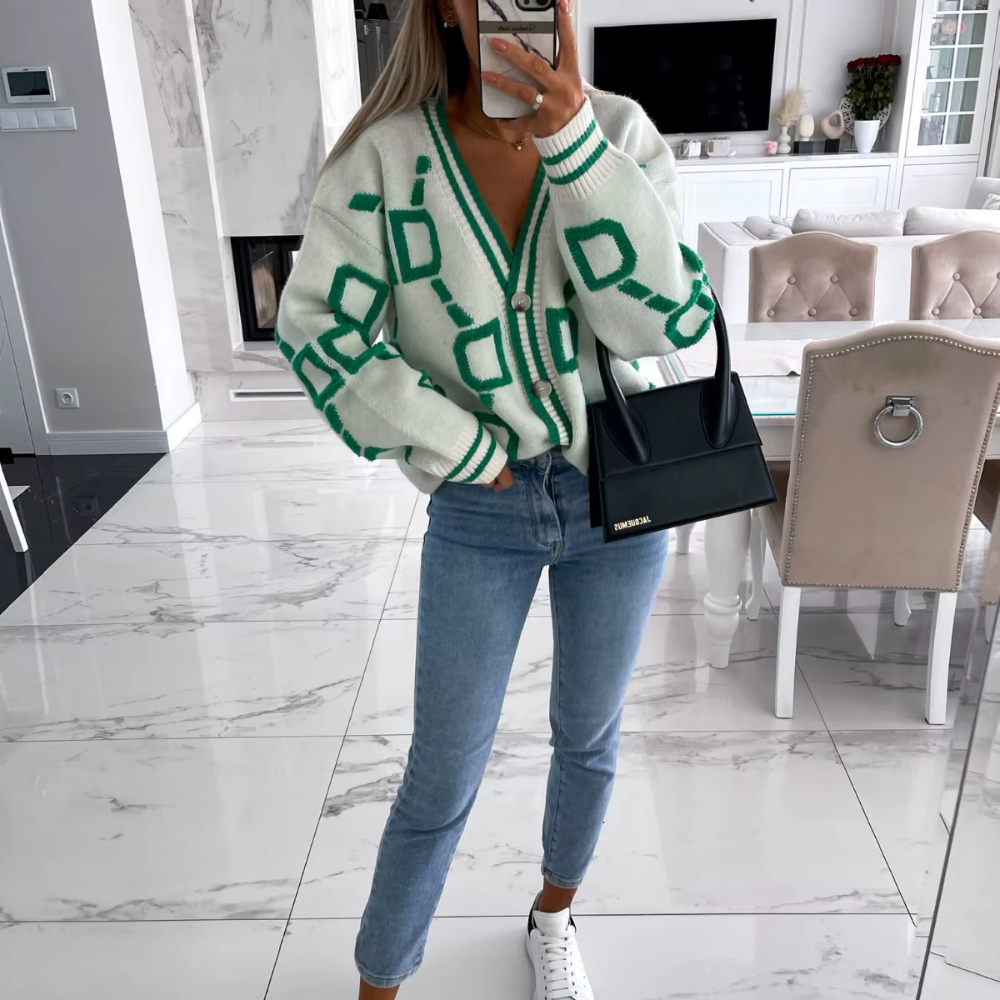 Zélie – Stylischer Oversize Cardigan