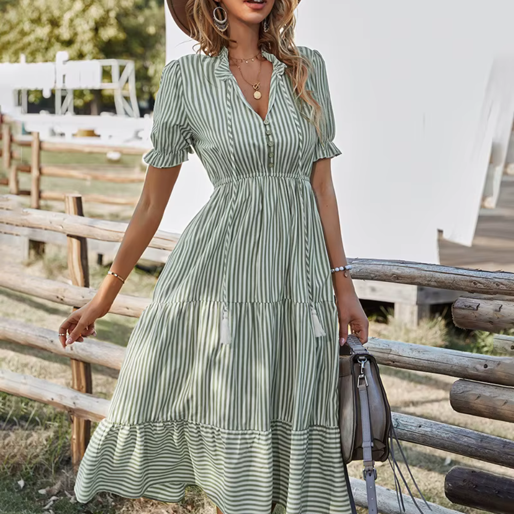 Leyna - Romantisches Landhauskleid mit Streifen & Volants