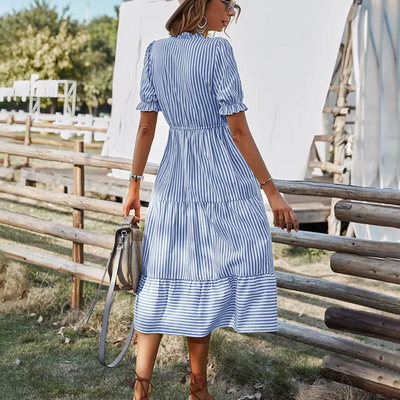 Leyna - Romantisches Landhauskleid mit Streifen & Volants