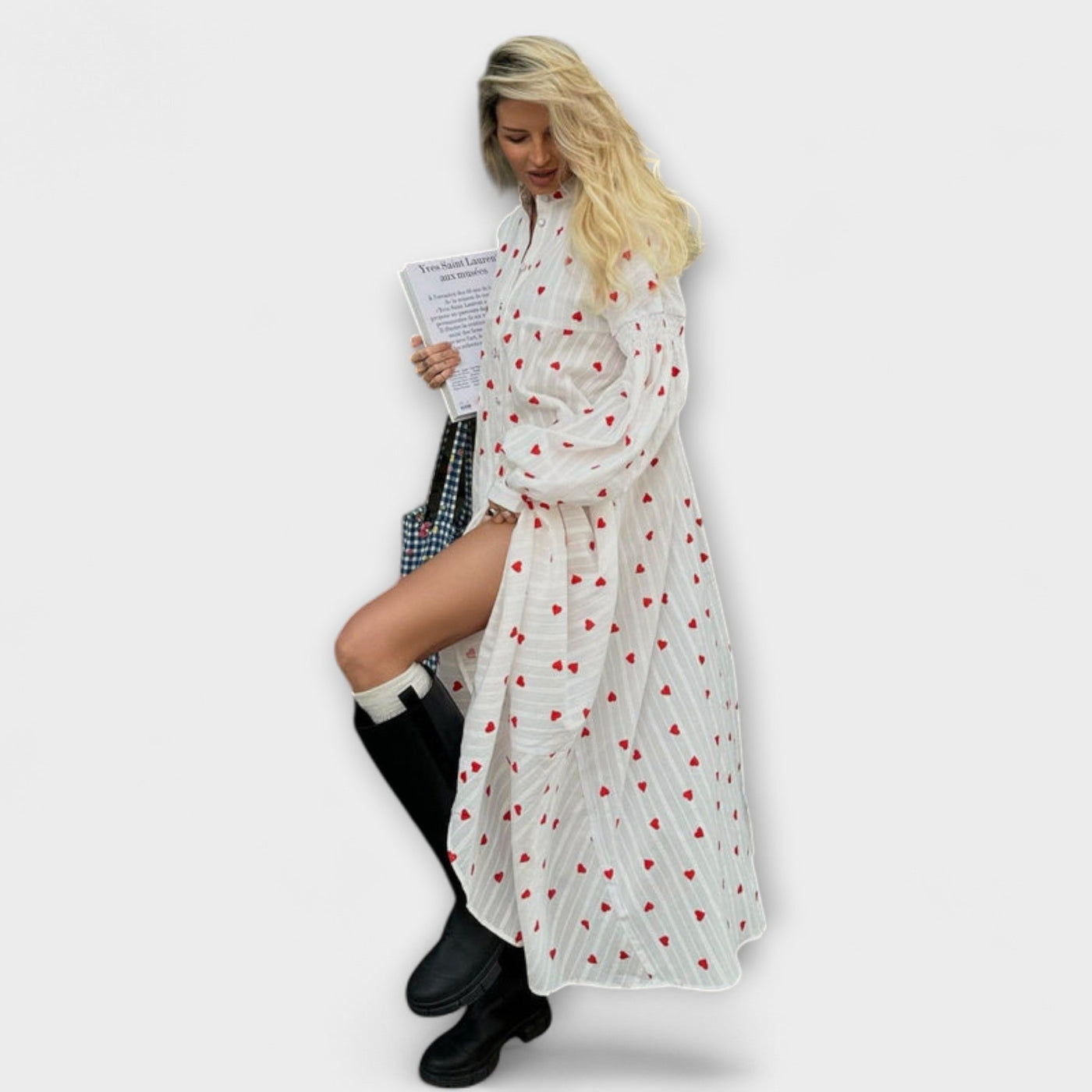 Elna – Romantisches Jacquardkleid mit Herzmuster