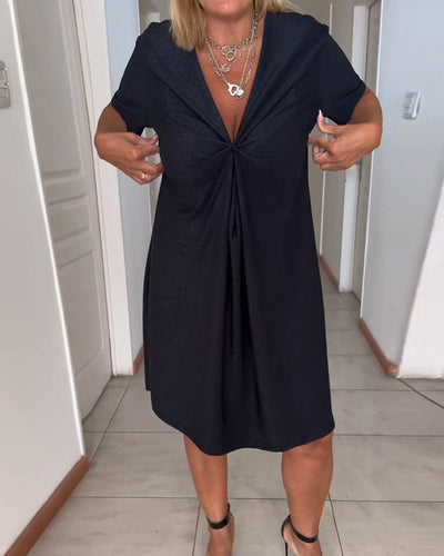 Els | Kleid mit kurzen Ärmeln und V-Ausschnitt