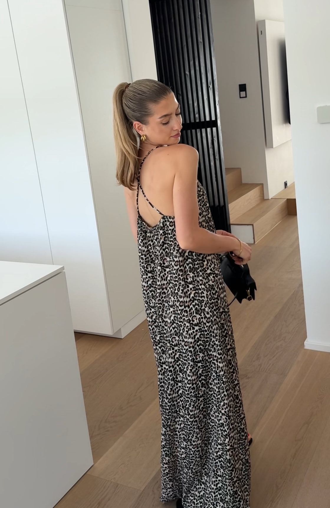 Savanna Chic – Maxi-Leopardenkleid