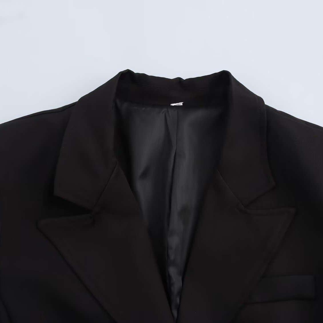 Langer eleganter Damenmantel aus Wolle