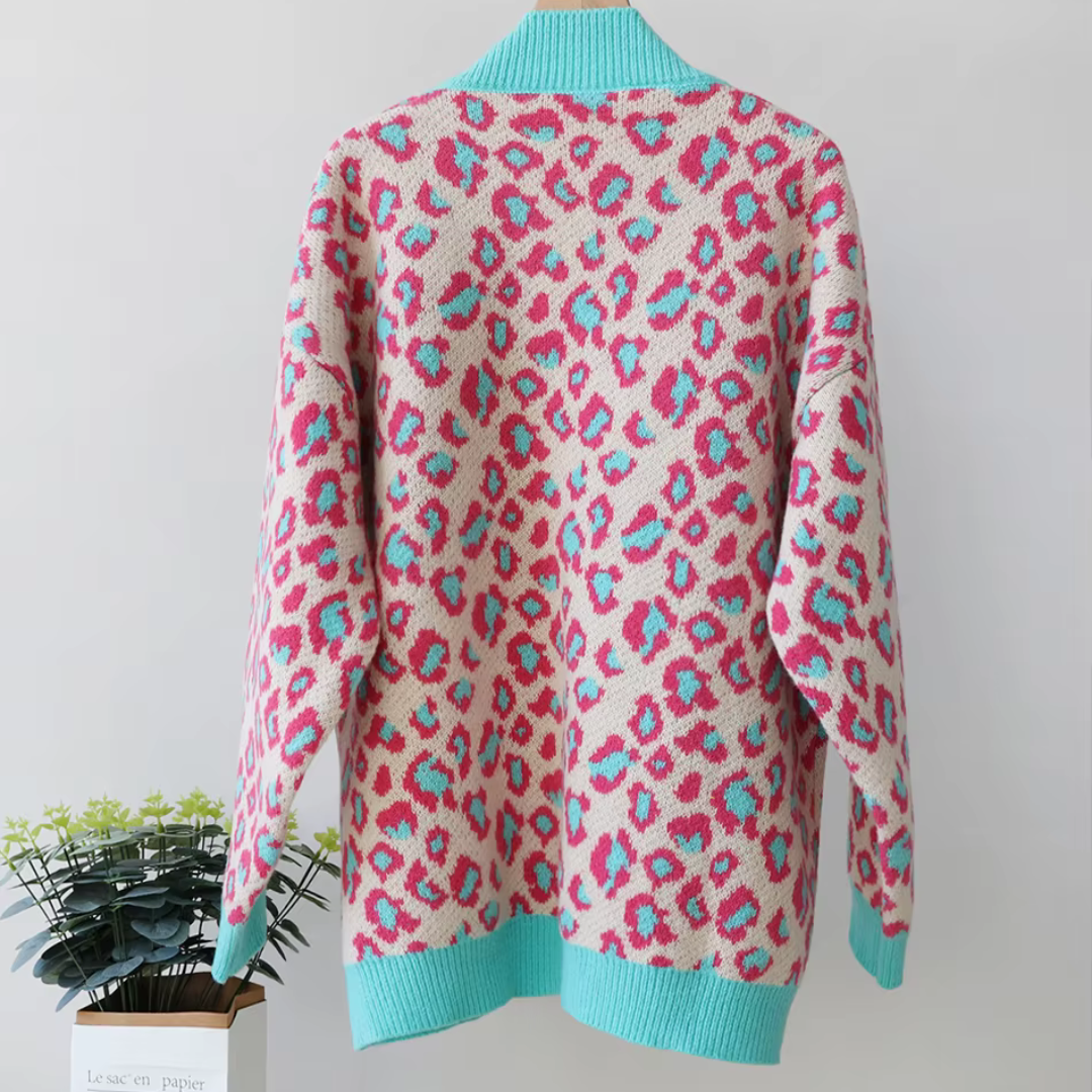 Livia – Die Strickjacke für stilvolle Akzente