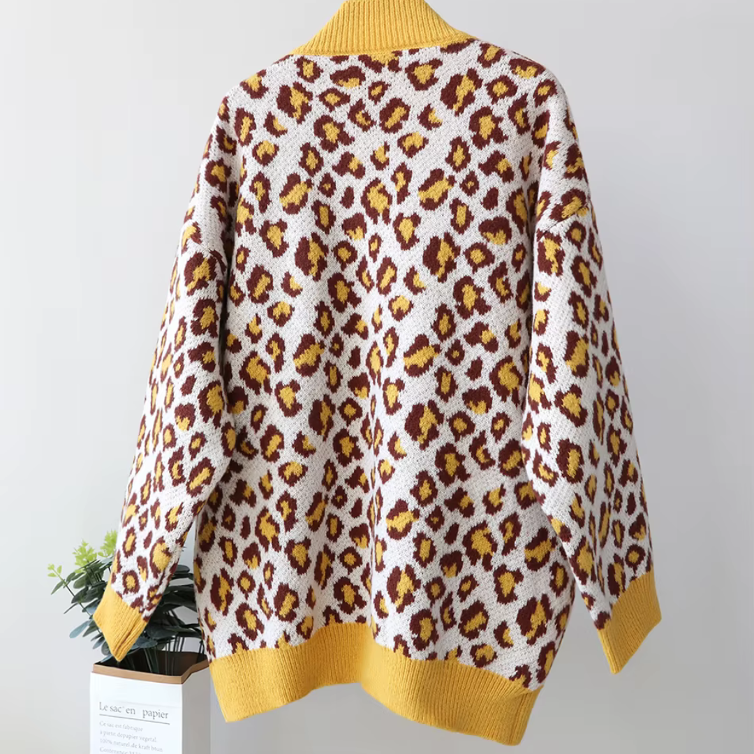 Livia – Die Strickjacke für stilvolle Akzente