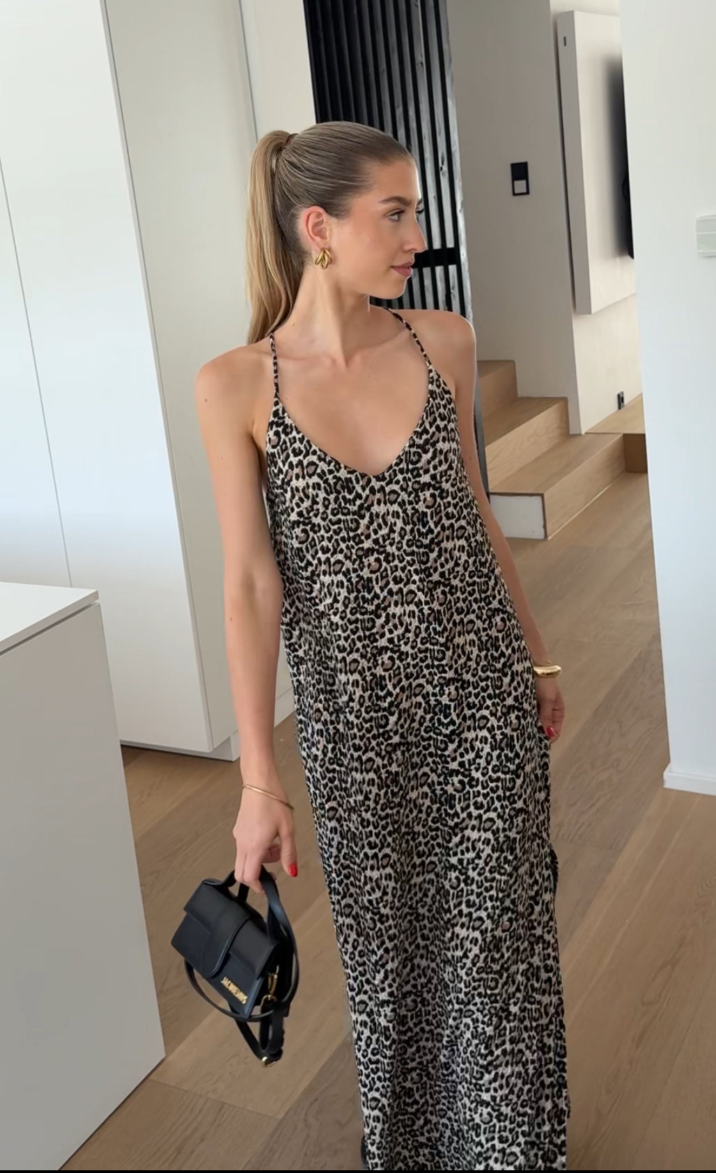 Savanna Chic – Maxi-Leopardenkleid