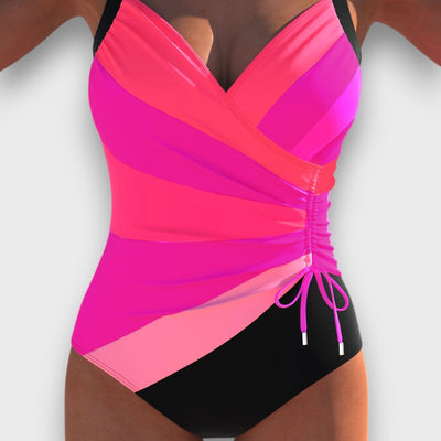 Nerine – Schwarzer Badeanzug mit raffiniertem Twist