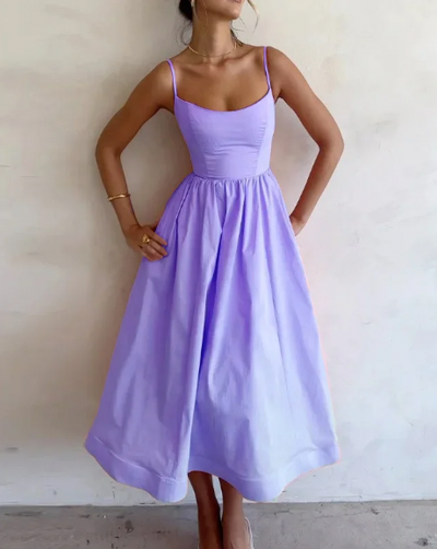 Serena - Langes Trägerkleid mit ausgestelltem Schnitt