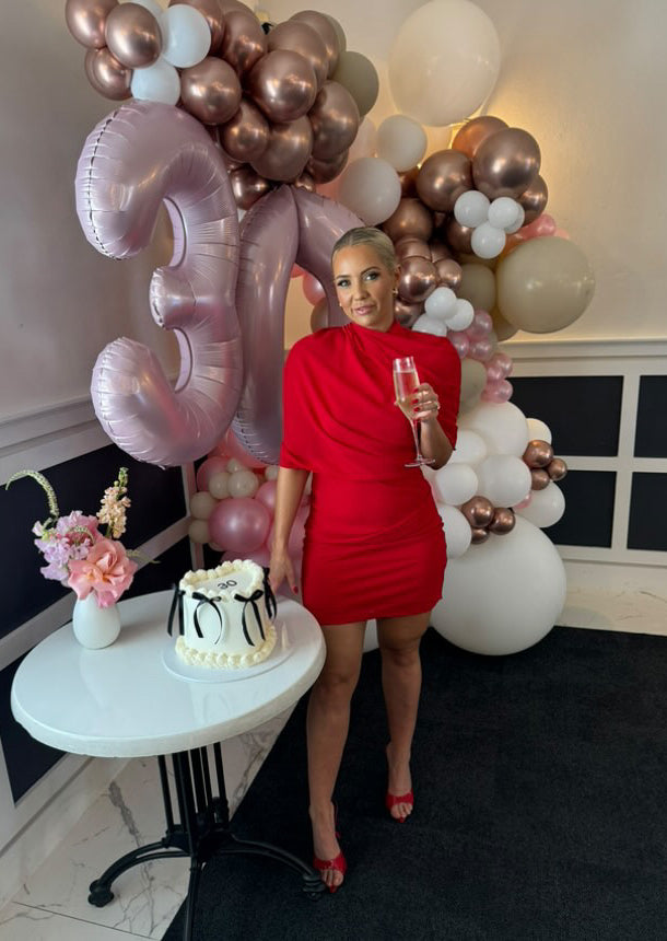 Lynn | Verführerisches Off-Shoulder Kleid in Rot