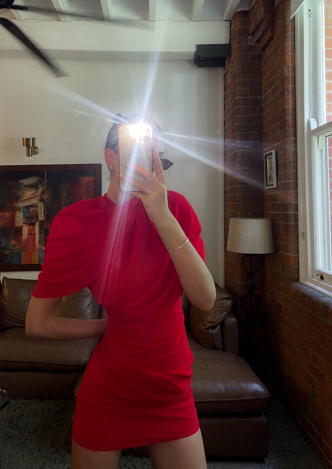 Lynn | Verführerisches Off-Shoulder Kleid in Rot