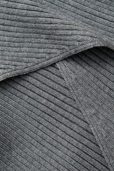 Anastasia | Zweiteiler-Set mit Cutout-Pullover & gerafftem Kleid