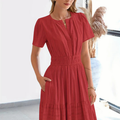 LYA – DIE SOMMERROBE FÜR EINE ROMANTISCHE UND SCHWUNGVOLLE SILHOUETTE