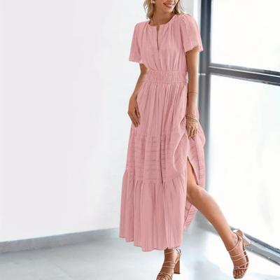 LYA – DIE SOMMERROBE FÜR EINE ROMANTISCHE UND SCHWUNGVOLLE SILHOUETTE