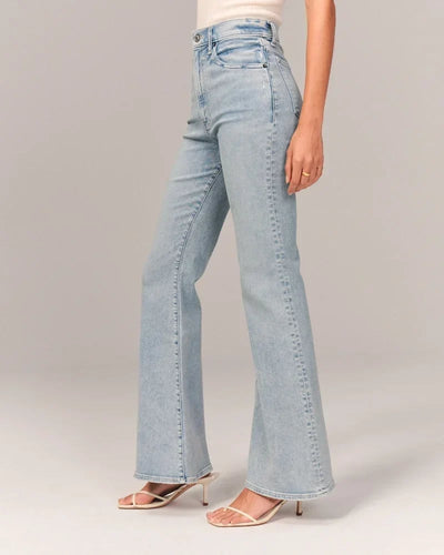 Cerise | Ultrahoch taillierte Stretch-Flare-Jeans