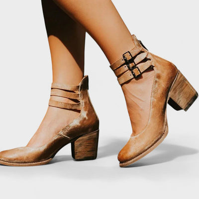 Ignes™ – Orthopädische Ledersandale für Damen