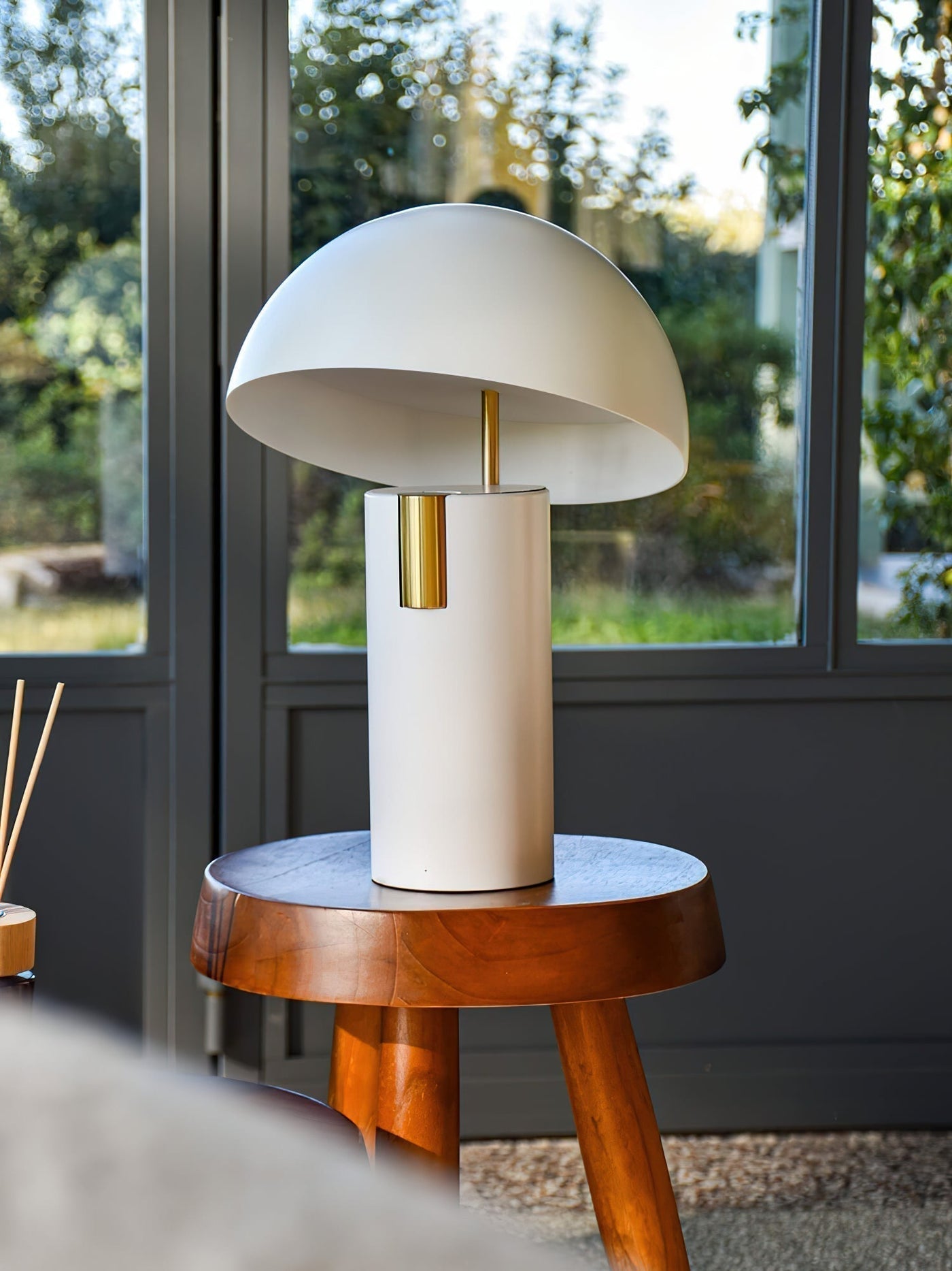 Zendoo | Retro-inspirierte Tischlampe im Luxus Design