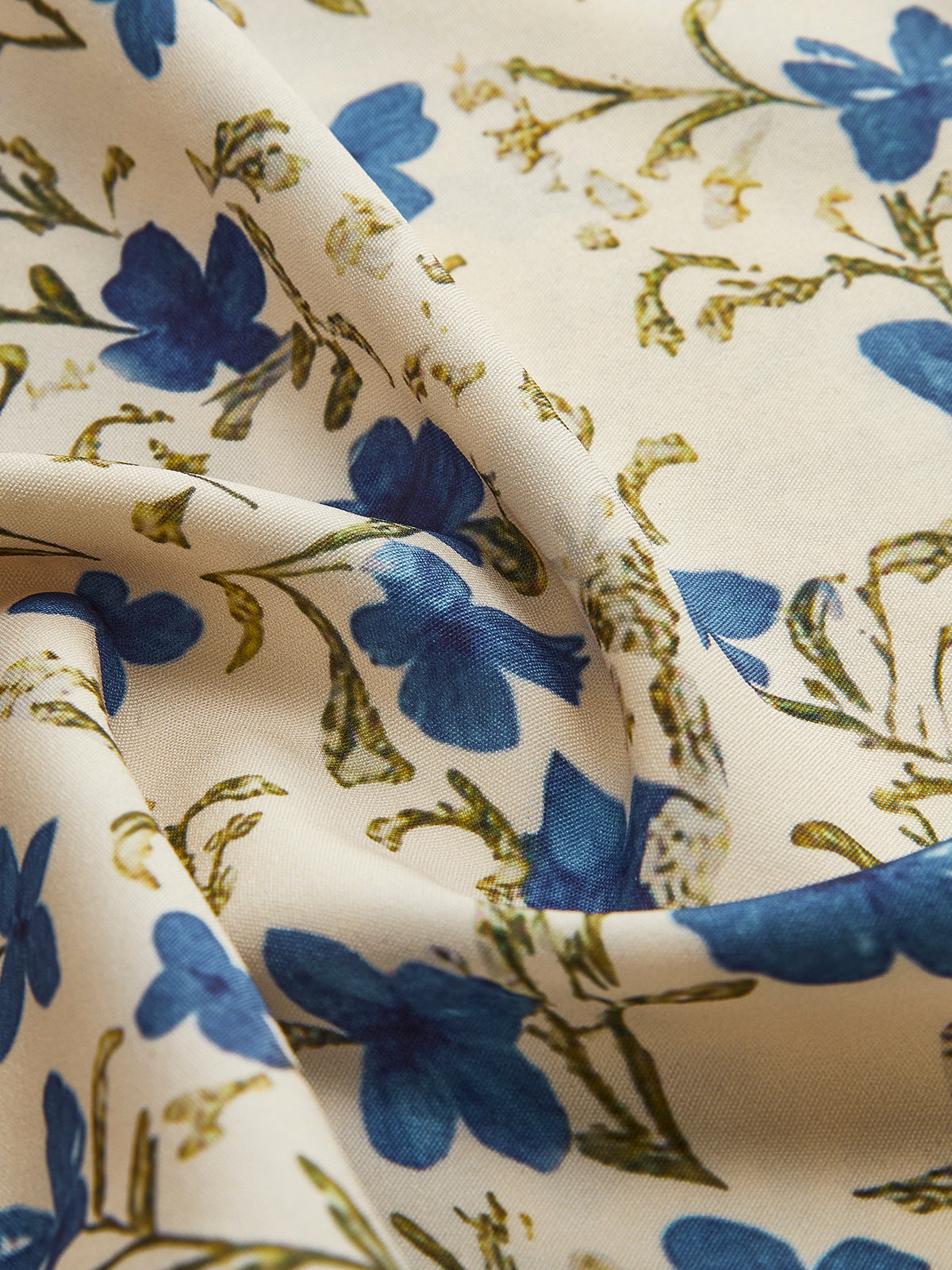 Boho Maxikleid mit Blumenprint & asymmetrischem Saum – Sommerkleid