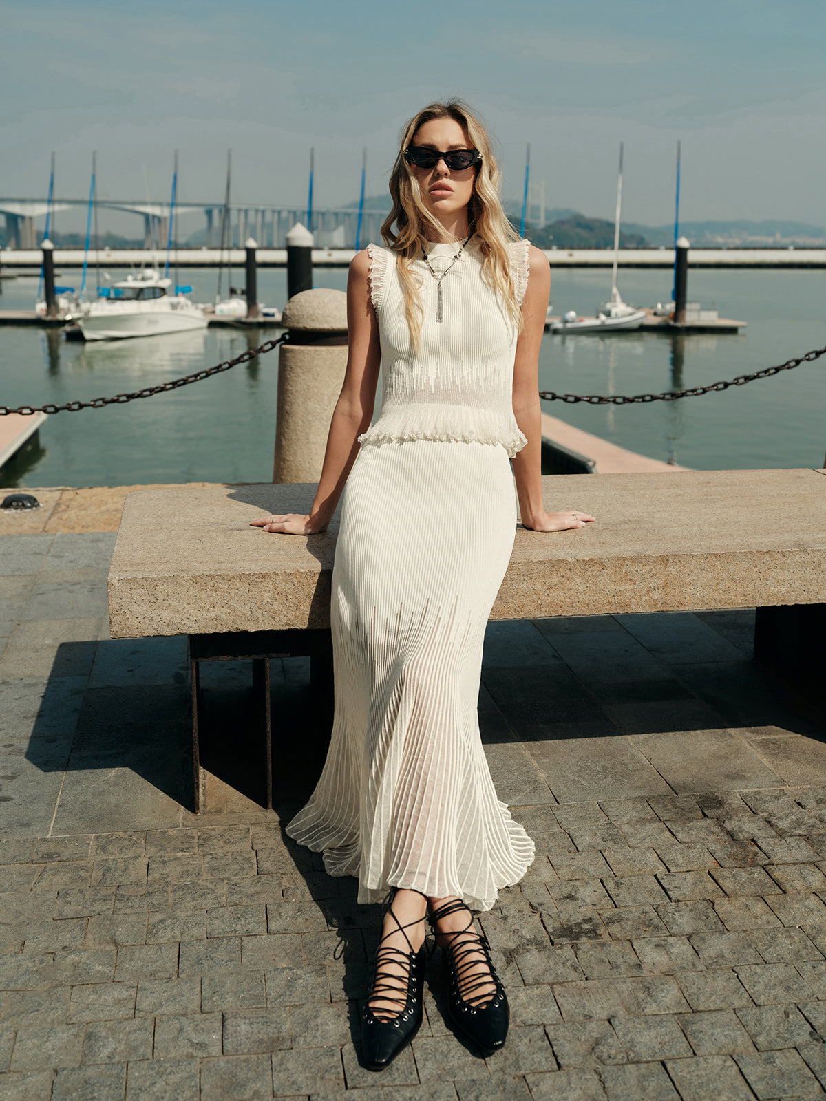 Rippstrick Crop Top mit Rüschen – Beige – Sommer Damen Oberteil