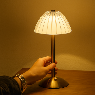LumiCryst – Kabellose LED-Kristalllampe mit Touch-Bedienung