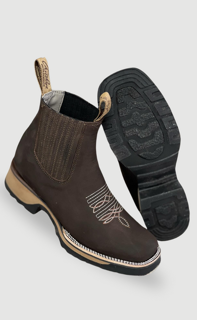 Clara | VIELSEITIGE COWBOYSTIEFEL FÜR MÄNNER UND FRAUEN