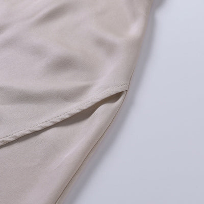 Elegantes Damen-Abendkleid mit V-Ausschnitt & hohem Schlitz