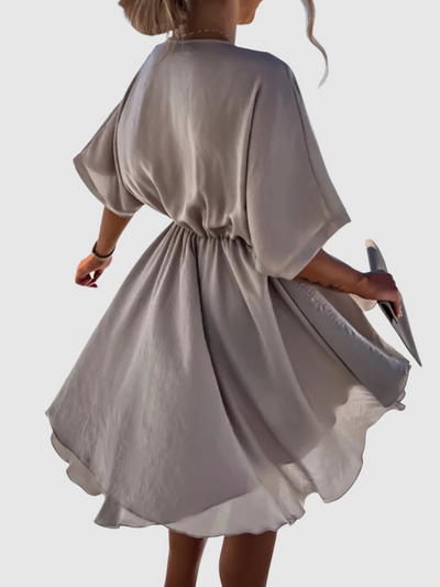 Vaelina – Elegantes Sommerkleid im Kreuzdesign für Frauen