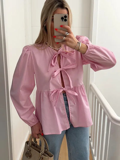 Schicke Bluse mit Puffärmeln und Krawattenfront für mühelosen Stil