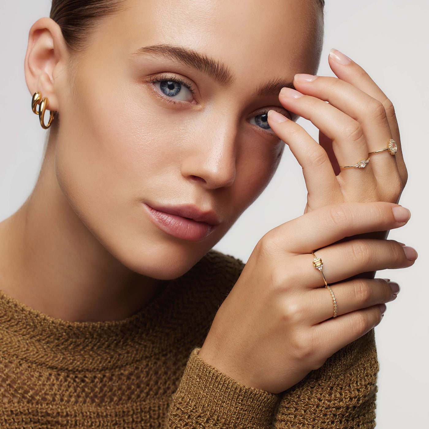 Mondstein Muse Ring | Gold
