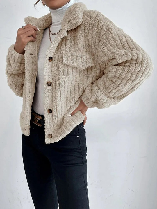 Kassandra | Lässiges und müheloses Sommerkleidungsstück