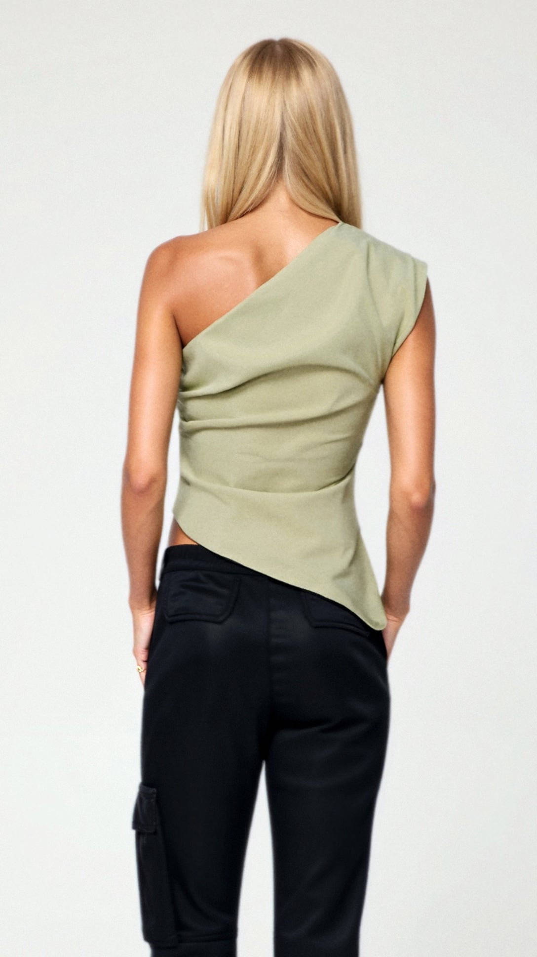 Ärmelloses One-Shoulder-Top Selene