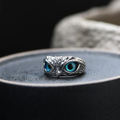 Eleganter verstellbarer Silbereule-Ring mit opalem Glücksbringer – die mystische Eule der Selene