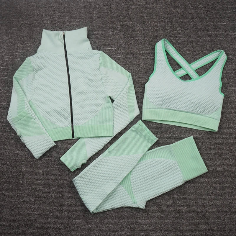 Lara | Kompaktes 3-in-1 Sport-Outfit