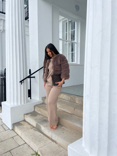 Lacy | Hochwertige Kunstfell-Jacke – Edles Design für Eleganz und Komfort